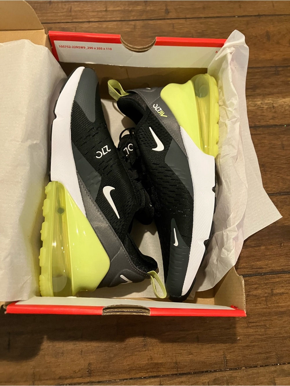 Nike Air Max 270 Sneakers - Black & Volt Yellow - 7 youth/ 8.5 women